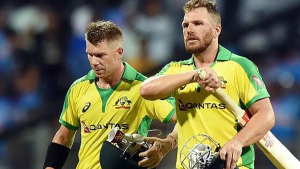 இப்போ பேசுங்க.. சீறிய வார்னர் மனைவி.. பதிலடி தந்த ஆரோன் பின்ச்.. யாரை சொல்கிறார்கள்?