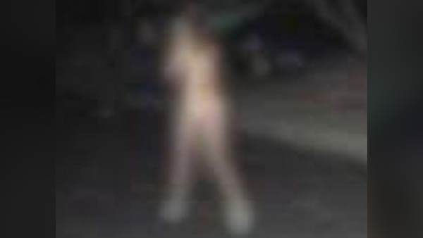 காவல் நிலையத்தில் வைத்து பெண்ணை துகிலுரித்த கொடூரம்! அதுவும் பெண் போலீசே..!