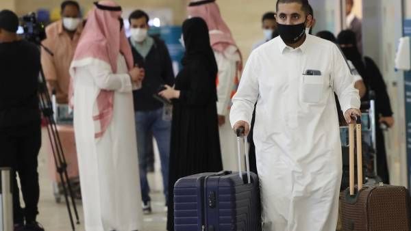 வளைகுடா நாடுகளிலும் நுழைந்தது... செளதி அரேபியாவில் ஓமிக்ரான் பாதிப்பு கண்டறியப்பட்டது!