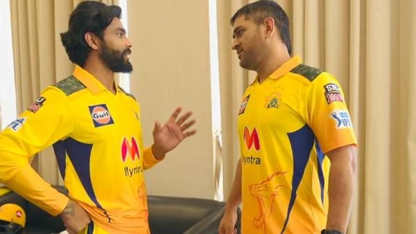 ஜடேஜாவிற்காக கோடிகளை விட்டுக்கொடுத்த தோனி.. உருக்கமான முடிவு.. ஏன் இப்படி? சிஎஸ்கேவில் என்ன நடந்தது?