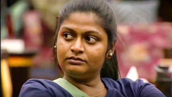 நான் நேரடியாக பேசியதால் தான் வெளியே வந்தேன்..சின்ன பொண்ணு கிட்ட இப்படி பேசலாமா??புலம்பும் இசைவாணி