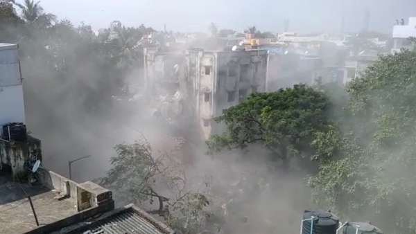 பொத் பொத்தென விழும் கட்டிடங்கள்.. தமிழகத்தை அதிர வைத்த விபத்துகள்.. லேட்டஸ்ட் திருவொற்றியூர்