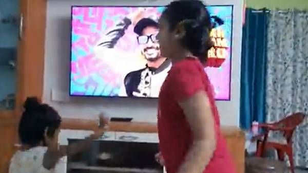 சிவகார்த்திகேயனின் ஆட்டத்தால் லூப்பில் மாட்டிக்கொண்ட குழந்தைகள்... சிவகார்த்திகேயன் செய்த செயல்