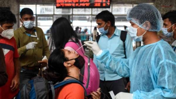 மீண்டும் திரும்பிய மே மாதம்.. டெல்லியில் நேற்றை விட 86 % அதிகரித்த கொரோனா