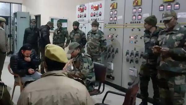 நெருங்கும் குளிர்காலம்..மீண்டும் காஷ்மீரில் குவிக்கப்படும் ராணுவம்.. இம்முறை என்ன காரணம்? பரபர தகவல்