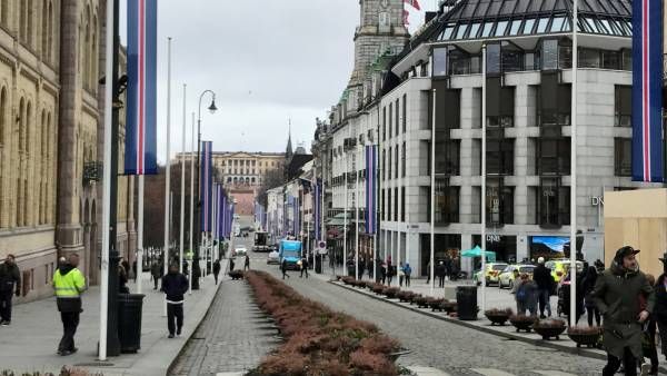 முதல் உயிரை குடித்த ஓமிக்ரான் வைரஸ்.. நார்வே நாட்டில் தீவிர கட்டுப்பாடுகள்.. பீதியில் உலக நாடுகள்!