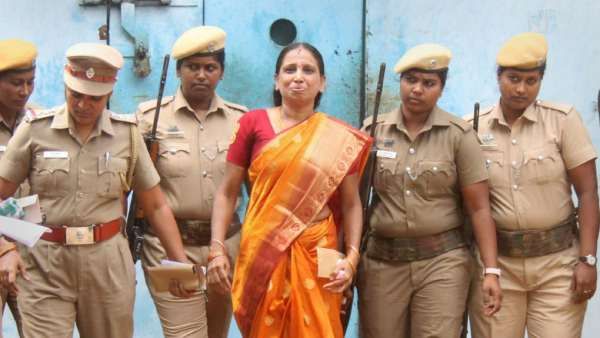 நளினிக்கு பரோல் கேட்டு தாய் மனு... பரிசீலனையில் உள்ளதாக ஐகோர்ட்டில் அரசு பதில்