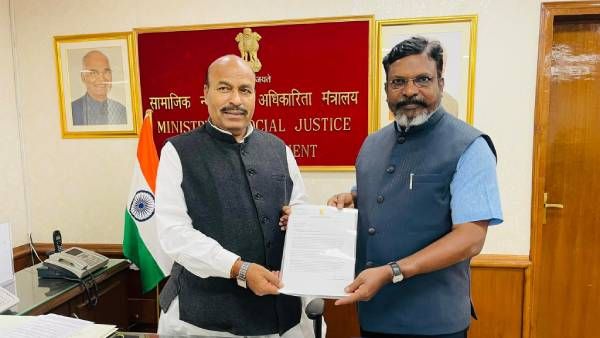 எஸ்சி, எஸ்டி மாணவர்கள் ஸ்காலர்ஷிப்- ஆண்டு வருமான வரம்பை ரூ8 லட்சமாக உயர்த்த திருமாவளவன் கோரிக்கை