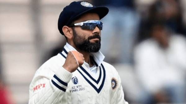 தப்பு செய்தது அவர்.. தண்டனை இவருக்கா.. இந்திய அணியில் கோலி எடுக்கும் முடிவு... இதெல்லாம் சரியா?