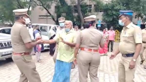 ஆட்சியர் அலுவலகத்தில் தற்கொலை முயற்சி... கடனுக்கான கொடுத்த நிலத்தை திருப்பித் தரவில்லை என புகார்