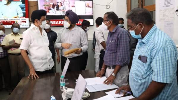 சென்னையில் மழை.. பணிகள் துரிதமாக நடக்கிறதா?. பேரிடர் கட்டுப்பாட்டு அறையில் முதல்வர் ஸ்டாலின் விசிட்