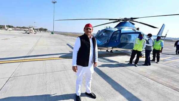 பாஜக சதி.. டெல்லியில் என் ஹெலிகாப்டரை நிறுத்திட்டாங்க.. அகிலேஷ் யாதவ் பரபரப்பு குற்றச்சாட்டு