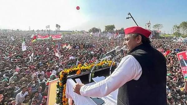 நாங்களும் களத்துல இறங்குவோம்.. யோகியை போல தேர்தலை சந்திக்கும் அகிலேஷ்.. கைகொடுக்குமா திட்டம்?