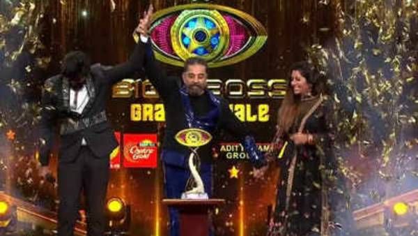 பிக் பாஸ் தமிழ் 5: முதல்முறையாக பினாலே மேடையில் நடந்த அதிசயம்.. வாழ்த்தும் ரசிகர்கள்