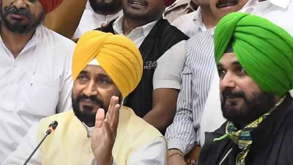 அந்த ஒரே ஒரு வீடியோதான்.. சித்துவின் ஒட்டுமொத்த சி.எம். கனவை சிதைத்து போட்டது காங்கிரஸ்!