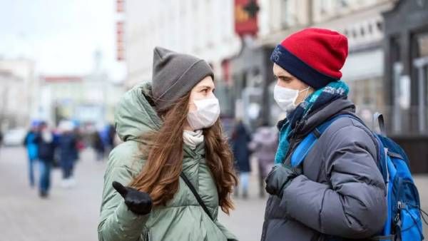 ஒரே நாளில் 10 லட்சம் கொரோனா கேஸ்கள்.. தாங்குமா நாடுகள்.. அதிர்ந்து நிற்கும் ஐரோப்பா யூனியன்