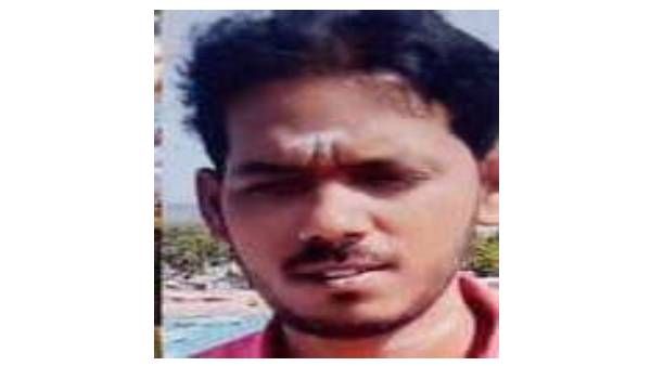 பொங்கல் தொகுப்பில் பல்லி இருந்ததாக புகார் அளித்த தந்தை.. வழக்கு போட்ட போலீஸ்! தீ குளித்த மகன் மரணம்