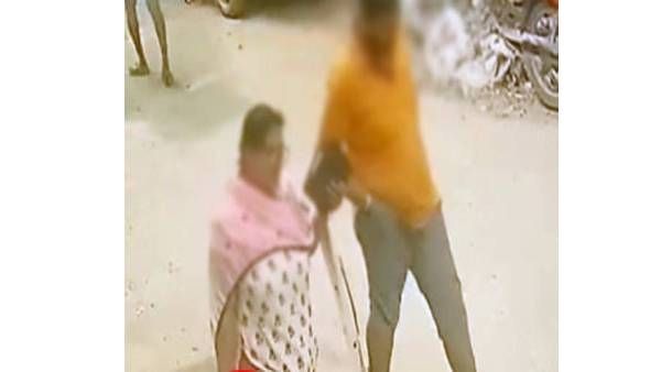 கணவனின் கழுத்தை அறுத்து கவரில் போட்டு, சாலையில் நடந்த மனைவி.. தெறித்து ஓடிய மக்கள்.. நடந்தது என்ன?