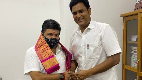 மேட்டரே வேற.. பிடிஆர் ரூமில் நுழைந்த ராஜா.. கட்டிப்பிடித்து வாழ்த்திய சீனியர்.. சபாஷ் 