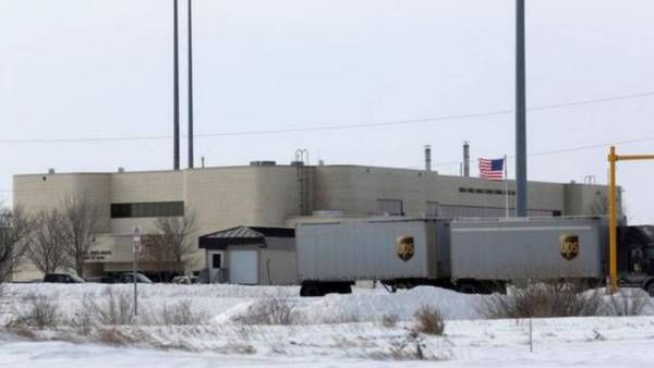 கனடாவில் இரத்தத்தை உறைய வைக்கும் பனி.. உறைந்து மடிந்த பிஞ்சு குழந்தை.. உயிரிழந்தவர்கள் இந்தியர்களா?