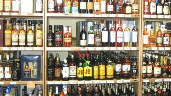'சூப்பர் மார்க்கெட்டுகளில் இனிமேல் மதுபானம் விற்கலாம்' அதிரடியாக அறிவித்த மாநிலம்..குடிகாரர்கள் குஷி