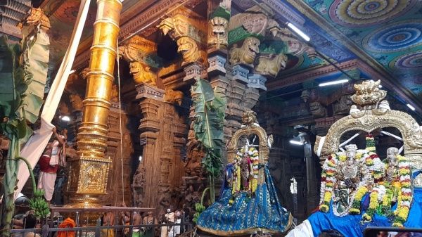 தைப்பூசம் : மதுரை மீனாட்சி அம்மன் கோவிலில் கொடியேற்றம் - 18ல் தெப்பத்திருவிழா