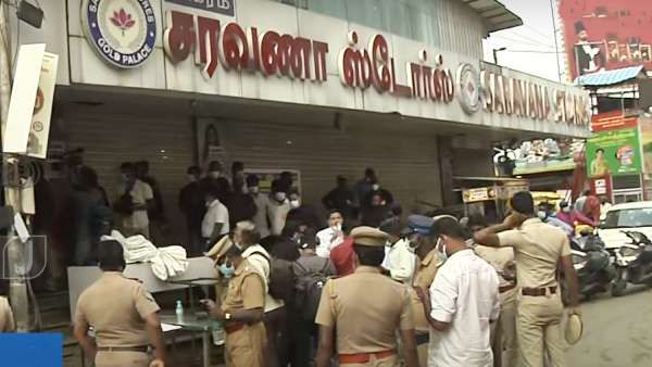 ஜப்தி செய்யப்பட்டு சீல் வைக்கப்பட்ட பிரைம் சரவணா ஸ்டோர்ஸ்! குவிக்கப்பட்ட போலீஸ்.. தி.நகரில் பரபரப்பு