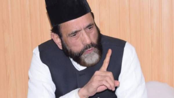 பட்லா ஹவுஸ் என்கவுண்டரில் கொல்லப்பட்ட தீவிரவாதிகள் தியாகிகள்.. சர்ச்சையை கிளப்பும் இஸ்லாமிய மதகுரு