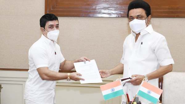 அன்று ஸ்ரீரங்கம் கோவிலிலிருந்தே விரட்டப்பட்ட ஜாகீர் உசேன்.. மிக உயரிய பதவி தந்த முதல்வர் ஸ்டாலின்!