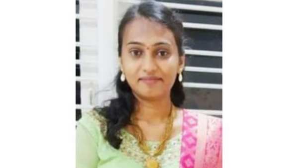 ரிசப்ஷனில் போட்டோ எடுத்த மணப்பெண்.. திடீரென மயங்கி விழுந்து.. நெஞ்சை உருக்கிய உடல் 