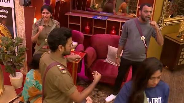 வனிதாவிற்கு டப் கொடுத்த பாலா... மீண்டும் எழுந்த ஜூலி.. சூடுபிடிக்கும் அல்டிமேட் ஆட்டம்