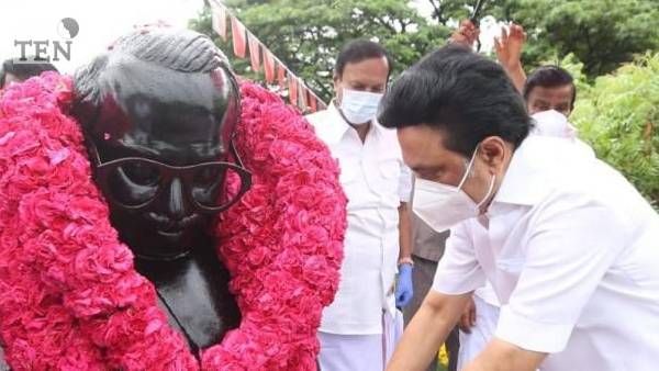 தொலை நோக்கு பார்வை கொண்ட மேதை அண்ணா...இந்தியா முழுமைக்கும் வழிகாட்டி - ஸ்டாலின் புகழஞ்சலி