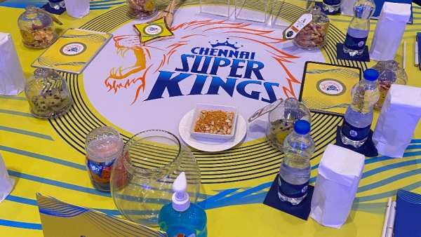 டு பிளஸ்சியை கோட்டை விட்ட சிஎஸ்கே.. மிக்சர் திங்கவா அங்க போனீங்க.. கடுப்பாகி விளாசும் நெட்டிசன்கள்