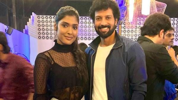 குக் வித் கோமாளி சந்தோஷோடு காதல் சர்வைவர் காயத்ரியின் விளக்கம்.. இது என்ன புது ட்விஸ்ட்