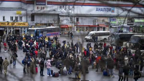 பாஸ்போர்ட், இந்திய கொடி அவசியம் - உக்ரைனில் இருந்து தாயகம் திரும்புவோருக்கு மத்திய அரசு அறிவுறுத்தல்