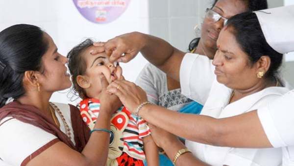 தமிழகத்தில் நாளை போலியோ சொட்டு மருந்து முகாம்... குழந்தைகள் ஆரோக்கியத்திற்காக மறக்காம போடுங்க