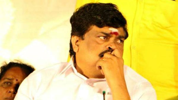 கர்நாடகாவில் பதுங்கி.. கைதாகி.. ம்ஹூம்! ராஜேந்திர பாலாஜிக்கு கிடைக்காத அனுதாபம்.. அக்கா மகன் தோல்வி