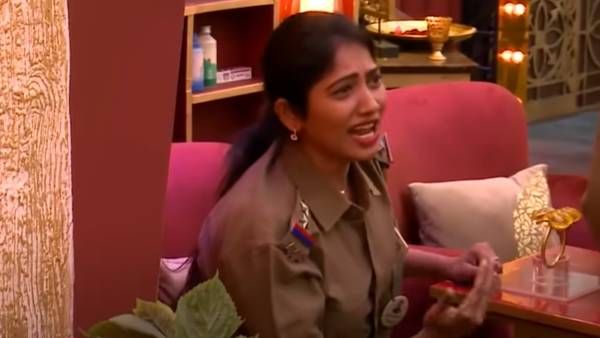 கண்ணீரே வரல நல்லா பாருங்க... மீண்டும் கெத்தாக களமிறங்கிய ஜூலி.. ரசிகர்கள் கூறும் அந்த வார்த்தை