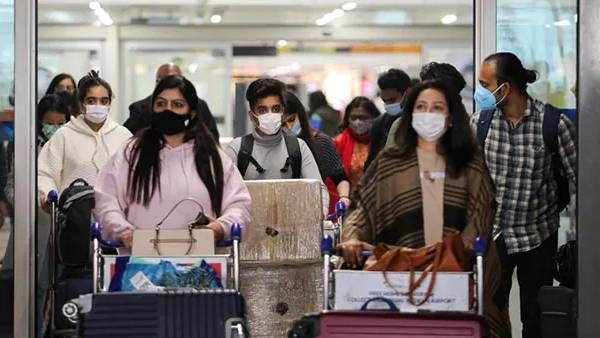 வெளிநாடுகளில் இருந்து இந்தியா வரும் பயணிகளுக்கு 7 நாள் தனிமை இனி இல்லை.. வெளியான தளர்வுகள்!