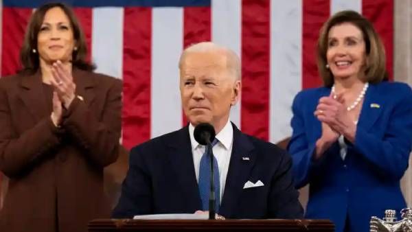 அதிரடியில் இறங்கிய அமெரிக்கா.. ரஷ்ய விமானங்களுக்கு தடை! நேரடியாக முஷ்டி முறுக்குவதால் பரபரப்பு