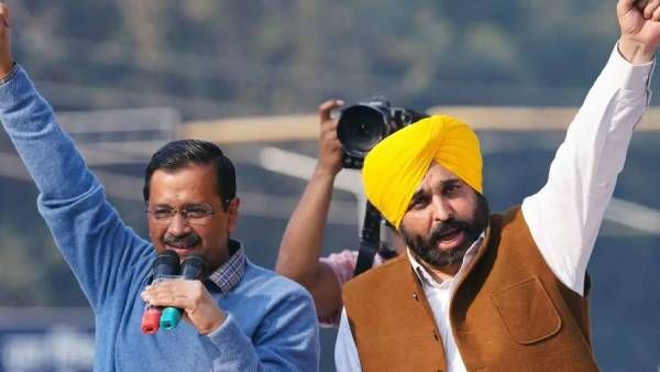 மாஸ் ஏற்பாடு! பஞ்சாப்பில் ஒன்றாக நகர்வலம் செல்லும் கெஜ்ரிவால் -பகவந்த்.. ஆம்ஆத்மி பிரம்மாண்ட ஊர்வலம்
