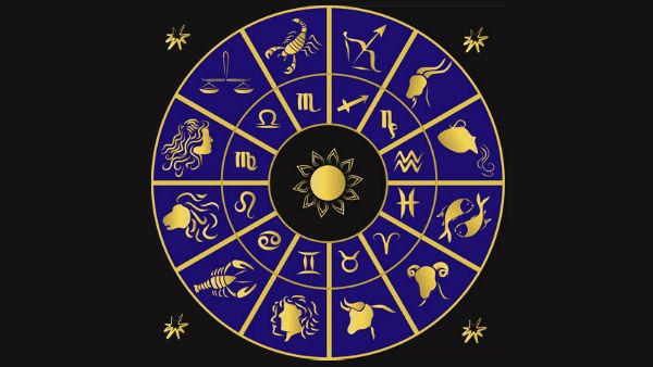 சனி வக்ர பெயர்ச்சி 2022 : சனி பகவானின் பார்வையால் எந்த ராசிக்காரர்களுக்கு சங்கடம் காத்திருக்கு