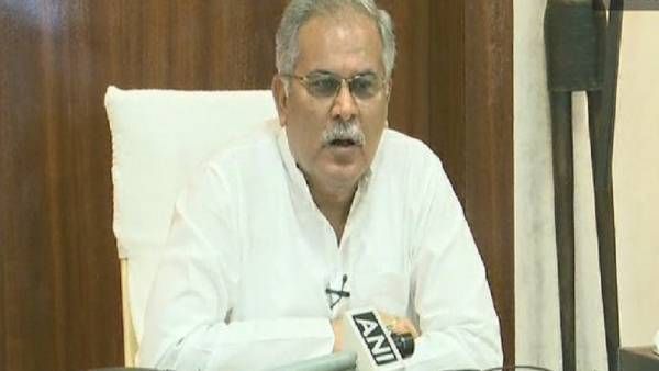 தி காஷ்மீர் பைல்ஸ் படத்துக்கு வரி விலக்கு கோரும் காங். முதல்வர்! இன்று தியேட்டரில் படம் பார்க்கிறார்