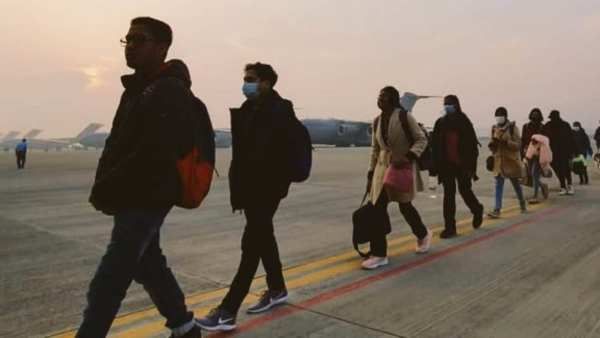 கீவ் நகரிலிருந்து தப்ப முயன்ற இந்திய மாணவர் மீது பாய்ந்த துப்பாக்கி குண்டு.. மருத்துவமனையில் அனுமதி