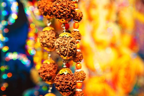 சிவபெருமானின் ருத்ராட்சம் யார் அணிய முடியும்...பெண்கள் எப்போது ருத்ராட்சம் அணியலாம்