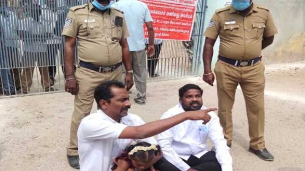 கடலூரை தொடர்ந்து.. ஆரணி பேரூராட்சியில் 3 பெண் கவுன்சிலர்கள் கடத்தல்.. குழந்தையுடன் கணவர் தர்ணா