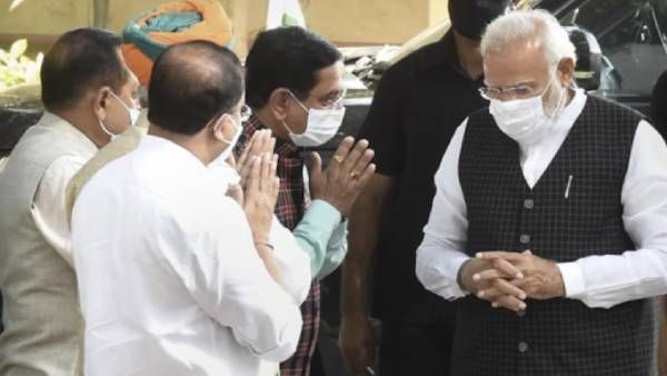 உத்தரகண்ட், மணிப்பூர், கோவா மாநிலங்களில் யார் முதல்வர்? நேரடியாக தலையிட்ட பிரதமர் மோடி! தீவிர ஆலோசனை