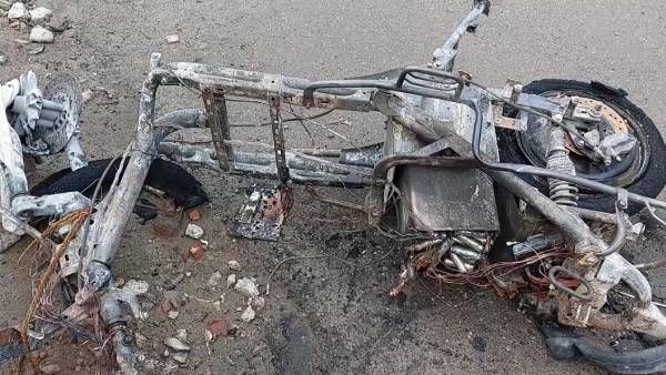 வேலூரில் எலக்ட்ரிக் பேட்டரி வெடித்து தந்தை- மகள் பலி.. விபத்துக்கு என்ன காரணம்? மக்களே உஷார்!