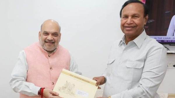 மத்திய அமைச்சர் அமித் ஷாவை சந்தித்த டி.ஆர்.பாலு.. திமுக அலுவலக திறப்பு விழா அழைப்பிதழை வழங்கினார்