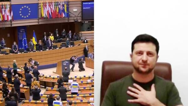 எழுந்து நின்று வரவேற்ற எம்.பி.க்கள்! 